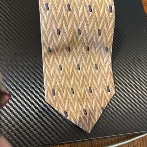 Cezani Men's Gold Brown Geometric Necktie
